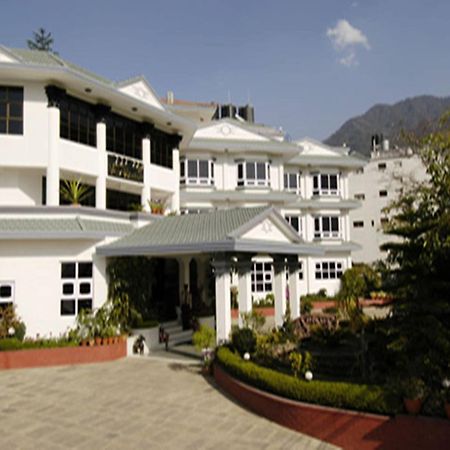 View Bhrikuti Hotel Kathmandu Bagian luar foto